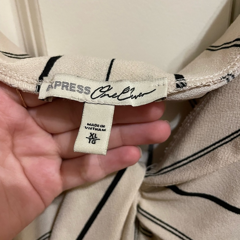 Express top - Picture 3 of 4